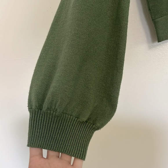 NWT Francesca’s Mi Ami Puff Sleeve Tie-Back Sweater in Sage - Picture 8 of 11